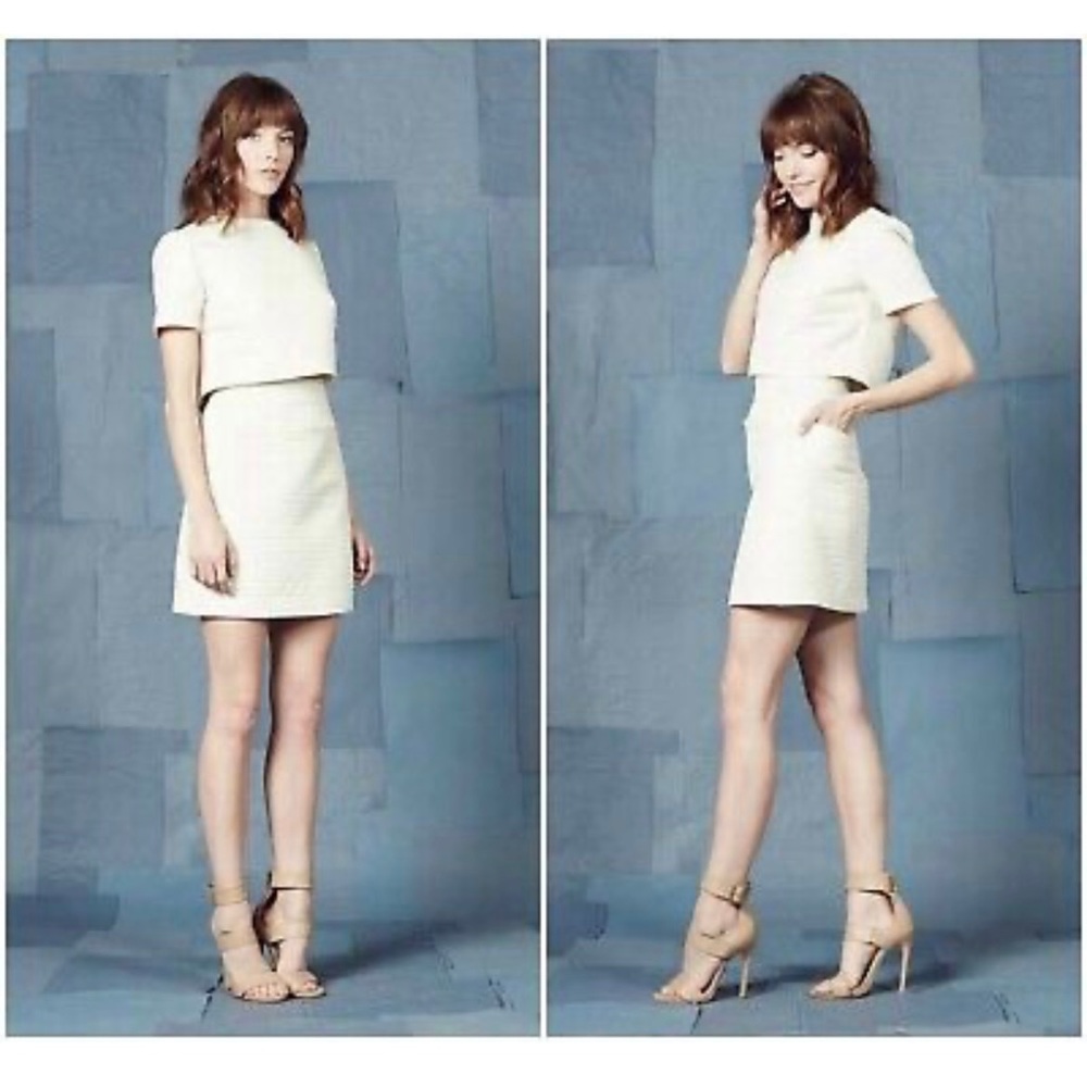 Vivian Chan | high waisted mini skirt